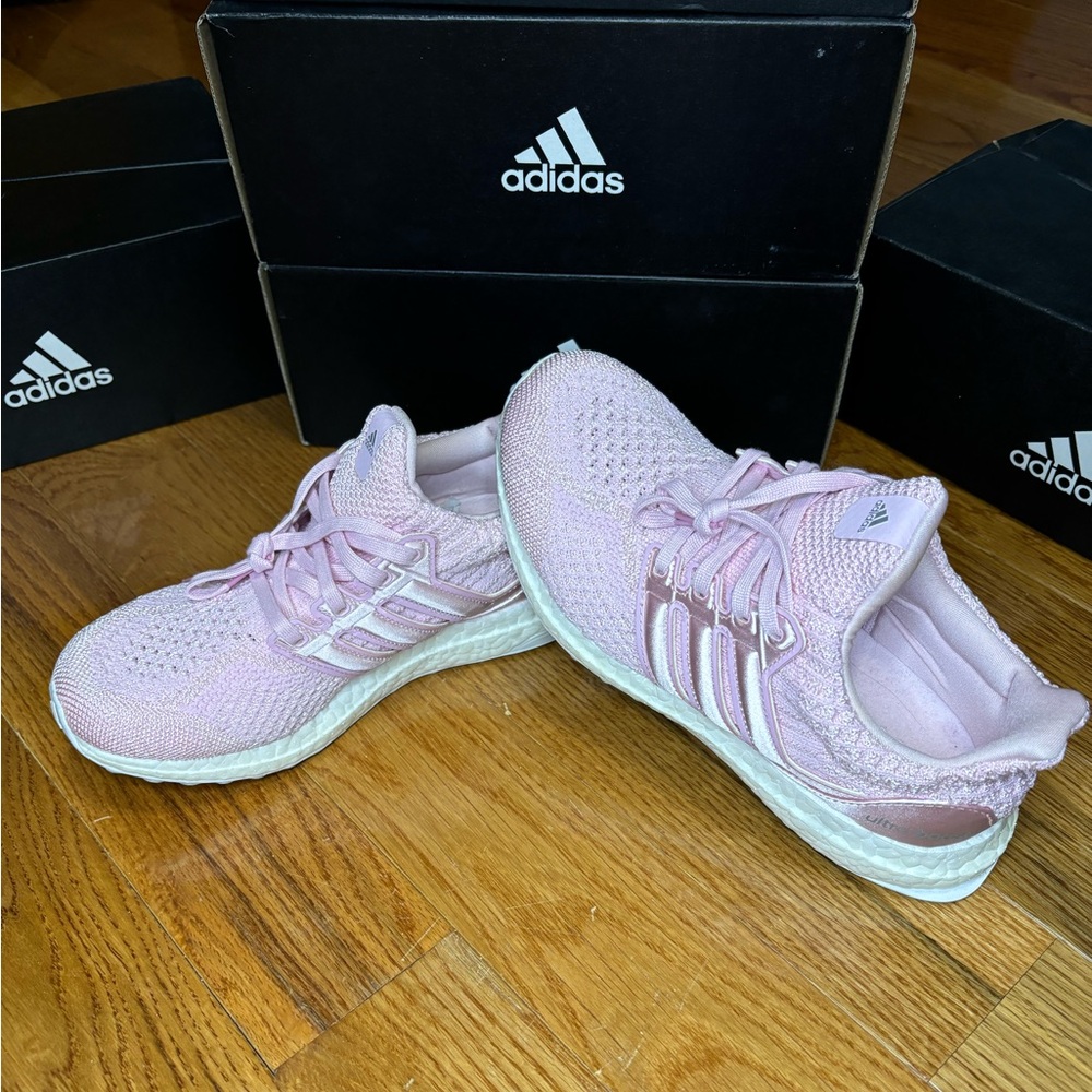 LIMITED EDITION Ultraboost 5.0 DNA